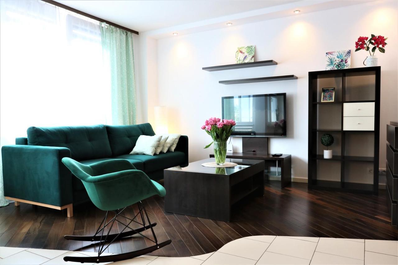 Stylish And Spacious By Cooee Apartments Varşova Dış mekan fotoğraf