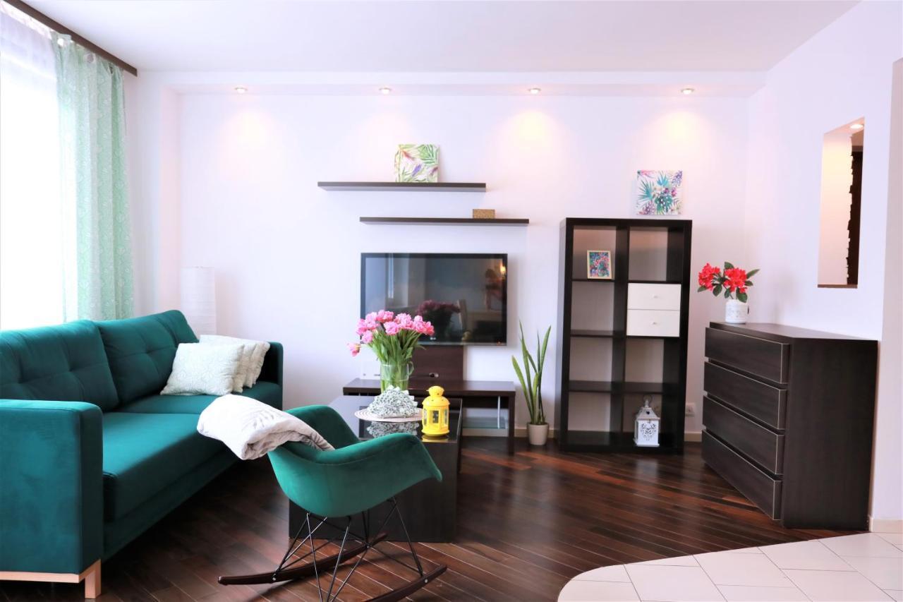 Stylish And Spacious By Cooee Apartments Varşova Dış mekan fotoğraf